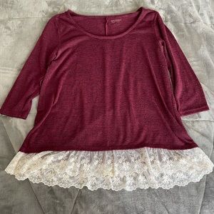 Arizona Lace Lined 3/4 Sleeve Tee